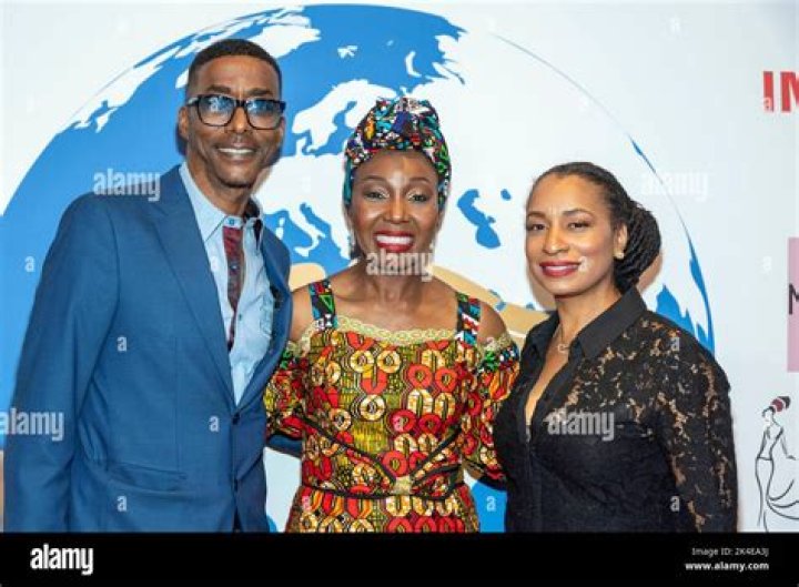 Who is Monica Calhoun husband Miguel A. Nez Jr.?