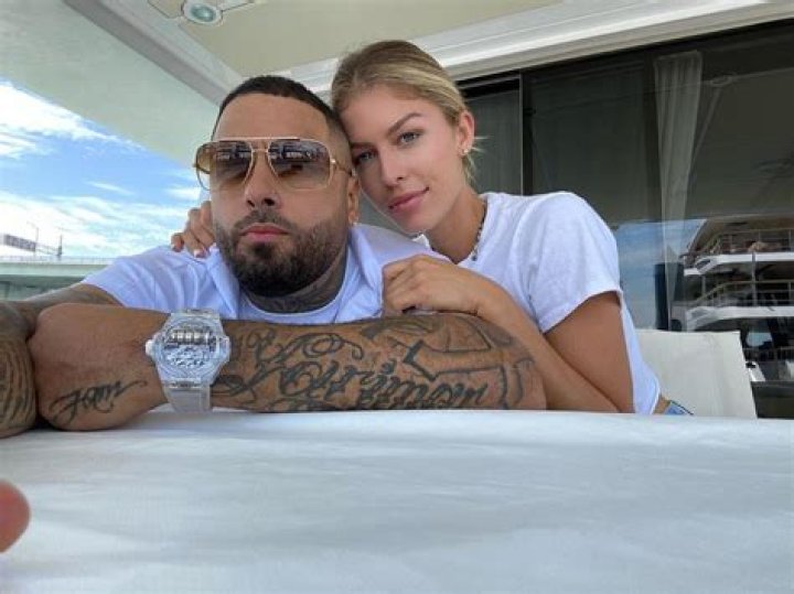 Who is Nicky Jam mom?