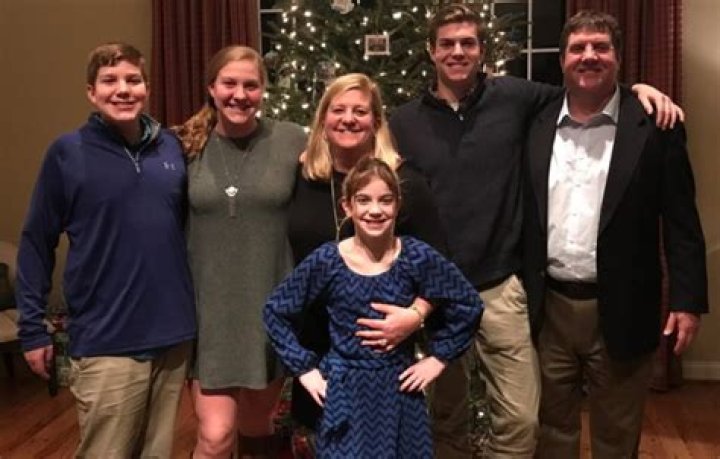 Xavien Howard siblings: Meet sister Ashley Howard