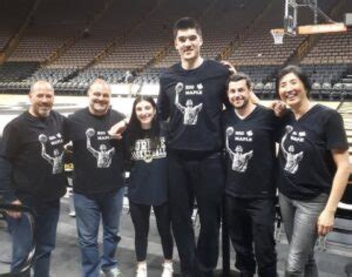 Exploring The Life And Family Of Zach Edey: A Look At His Siblings