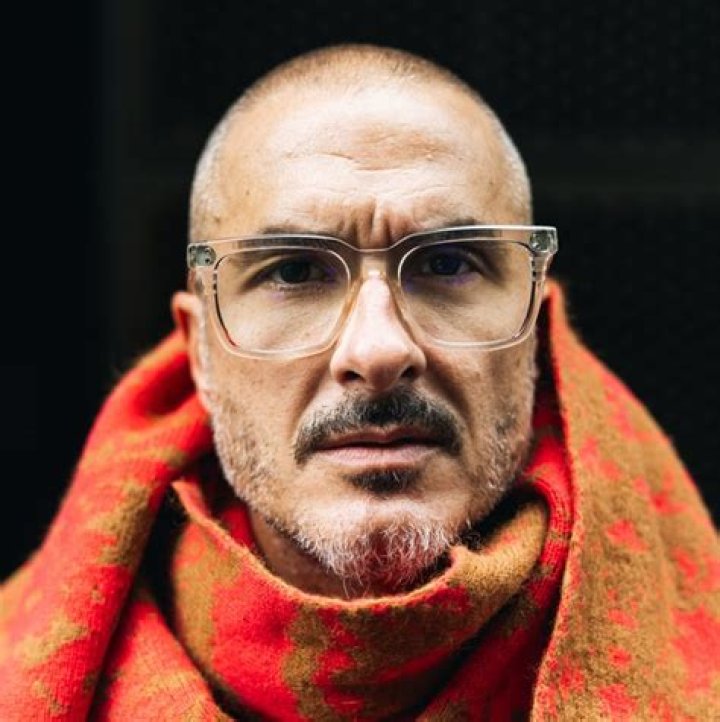 Zane Lowe: The Voice Behind The Music Revolution